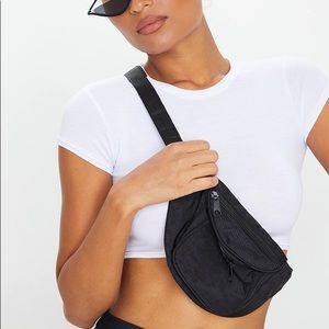 Black Fanny Pack -PrettyLittleThing